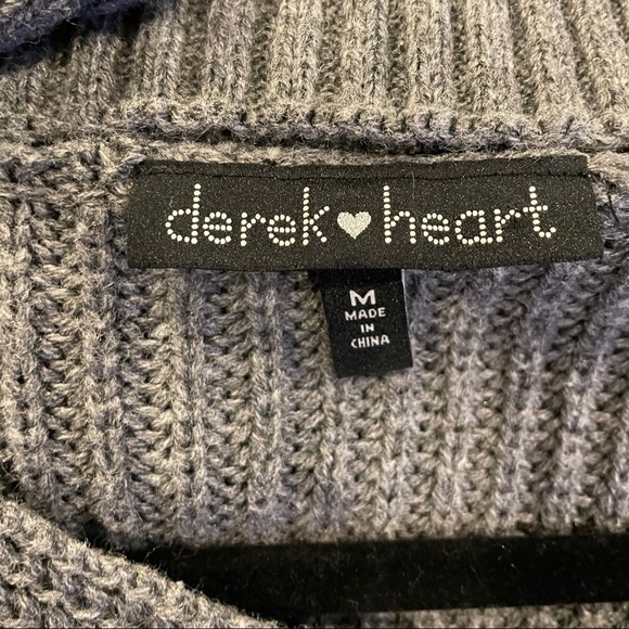 Derek Heart Gray Distressed Long Sleeved Lightweight Sweater with Cutouts - Picture 7 of 9